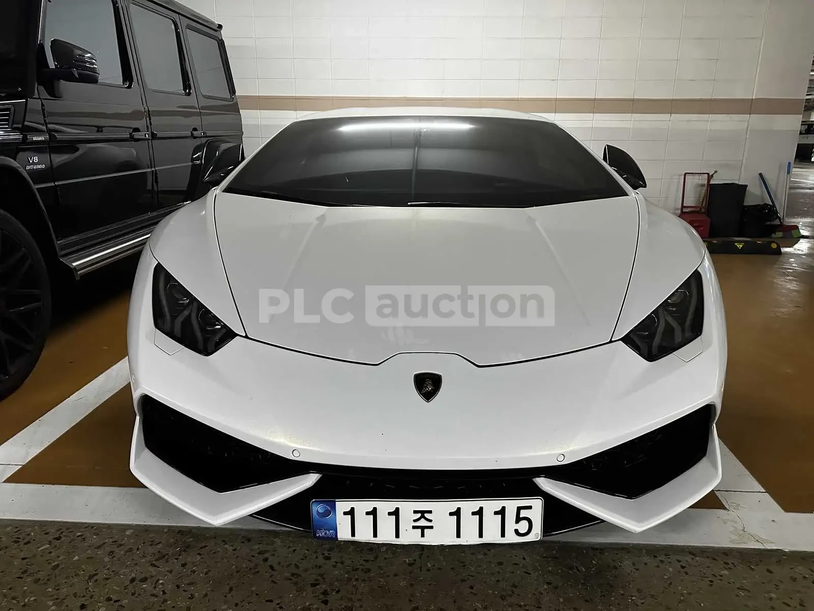 Lamborghini Huracan 2015* Lamborghini Doppia Frizione* КРАЙНА ЦЕНА* 29, снимка 2 - Автомобили и джипове - 53947891