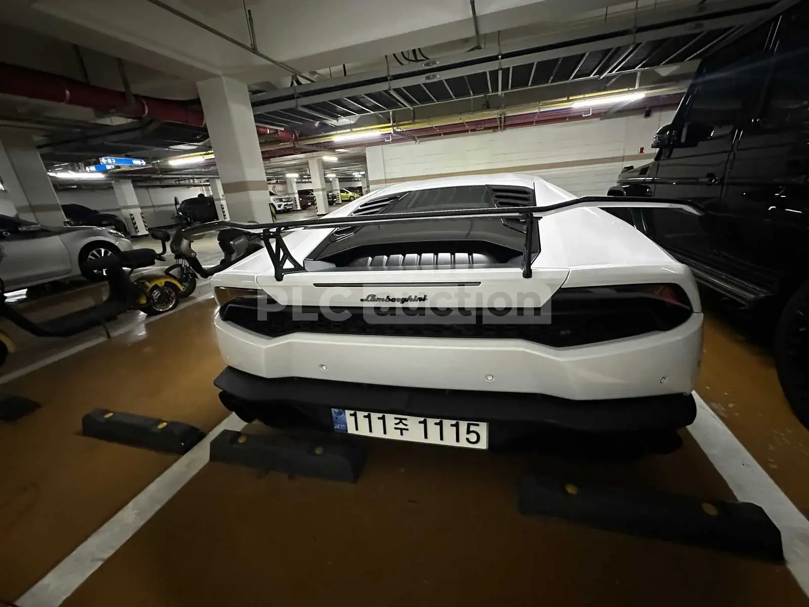 Lamborghini Huracan 2015* Lamborghini Doppia Frizione* КРАЙНА ЦЕНА* 29, снимка 4 - Автомобили и джипове - 53947891