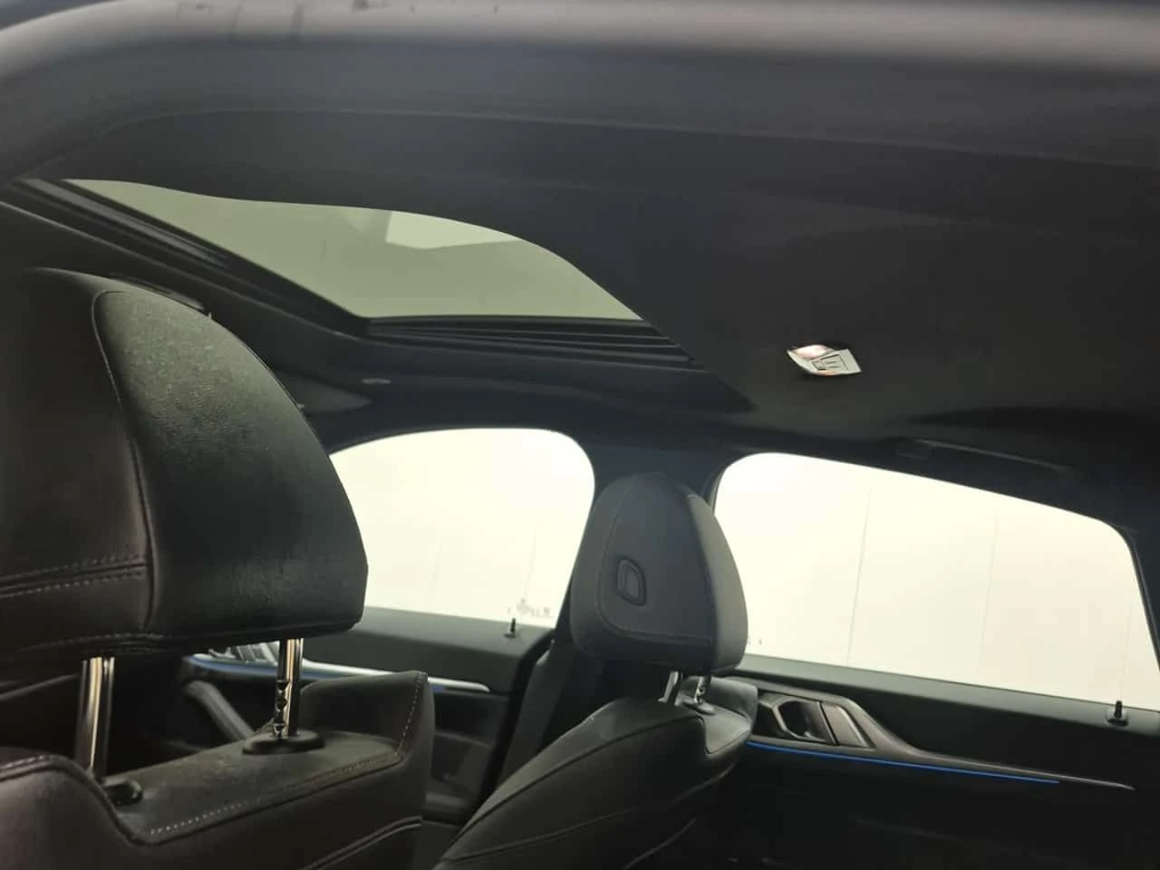 BMW i4 EDRIVE40/CARFAX/CAMERA/2 КЛЮЧА , снимка 13 - Автомобили и джипове - 54060737