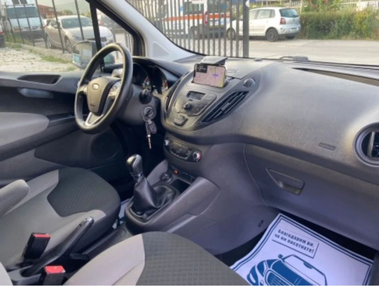Ford Courier 1.5 Дизел, снимка 11 - Автомобили и джипове - 54417066