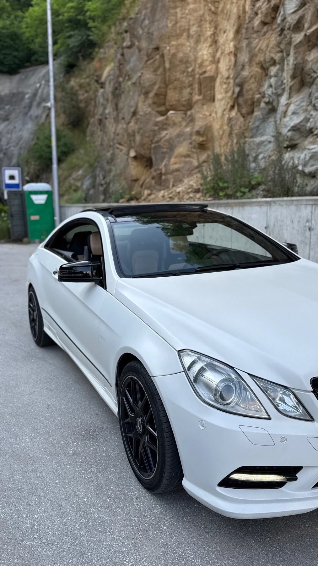Mercedes-Benz E 500 AMG пакет DESIGNO изпълнение, KEYLESS GO, ПАНОРАМА, снимка 3 - Автомобили и джипове - 55154801