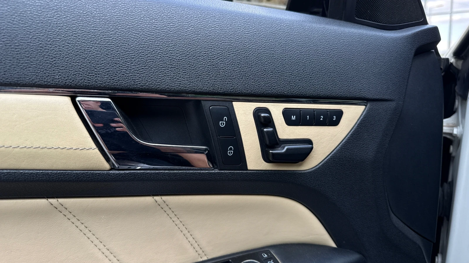 Mercedes-Benz E 500 AMG пакет DESIGNO изпълнение, KEYLESS GO, ПАНОРАМА, снимка 16 - Автомобили и джипове - 55154801