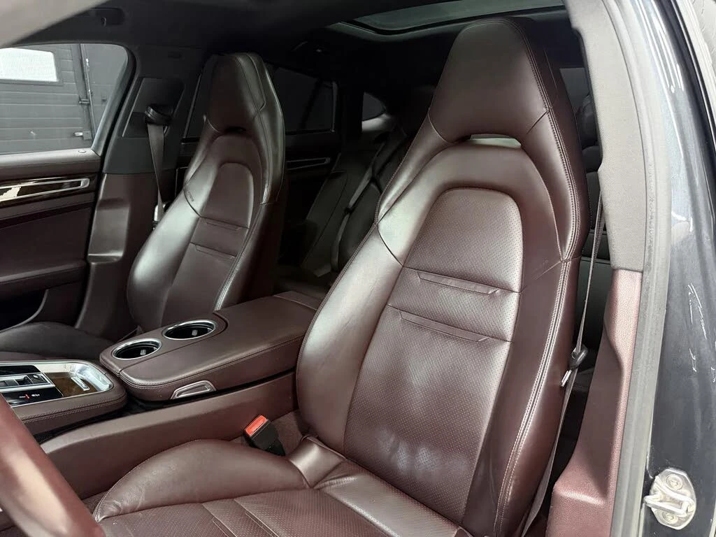 Porsche Panamera 4 E* AWD* DIS* PANO* 360* КРАЙНА ЦЕНА, снимка 12 - Автомобили и джипове - 55221627