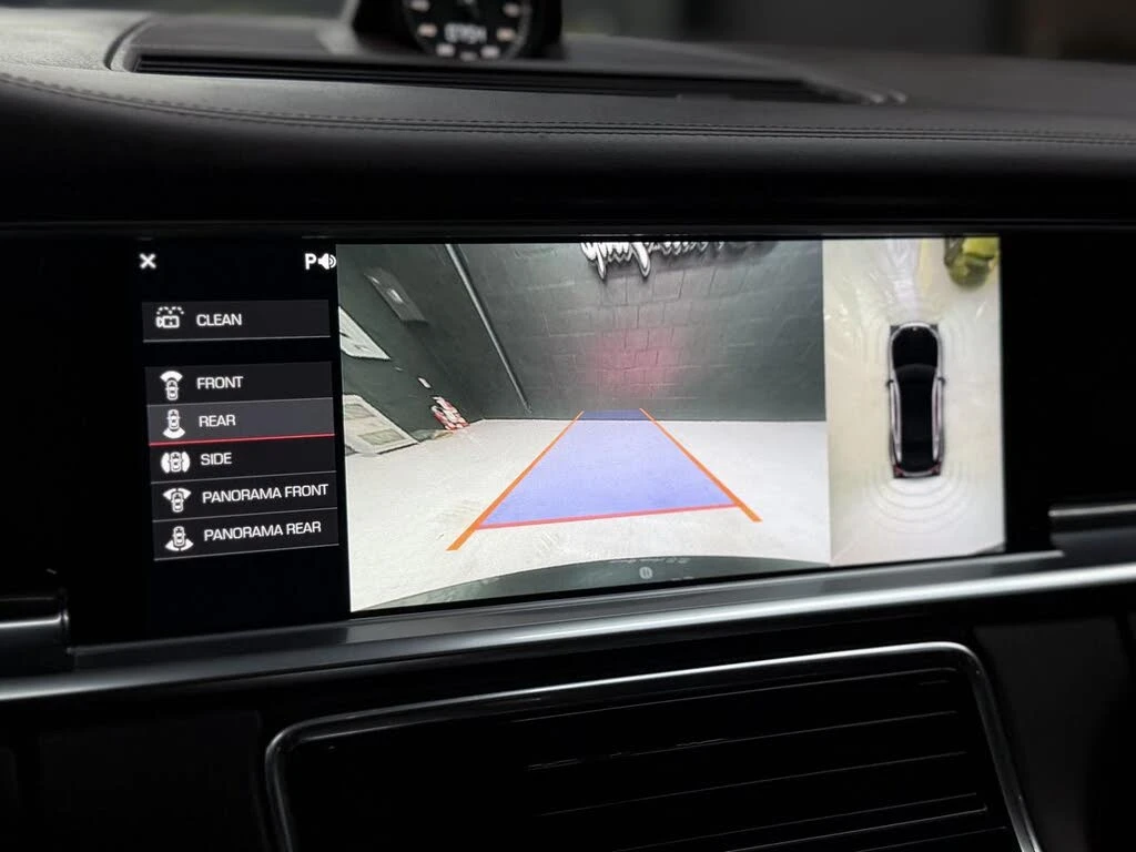 Porsche Panamera 4 E* AWD* DIS* PANO* 360* КРАЙНА ЦЕНА, снимка 13 - Автомобили и джипове - 55221627