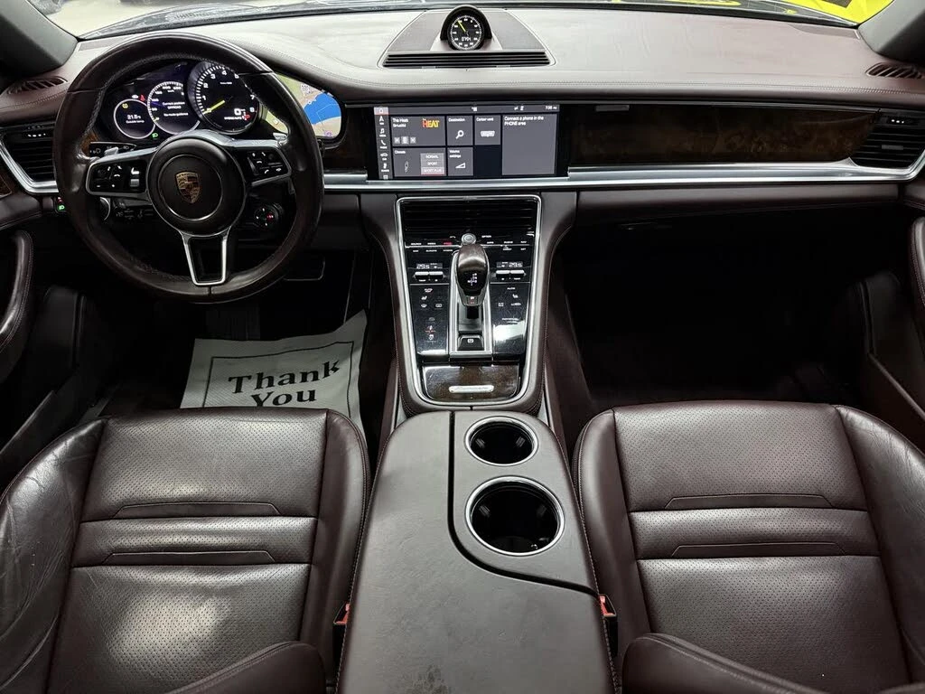 Porsche Panamera 4 E* AWD* DIS* PANO* 360* КРАЙНА ЦЕНА, снимка 10 - Автомобили и джипове - 55221627