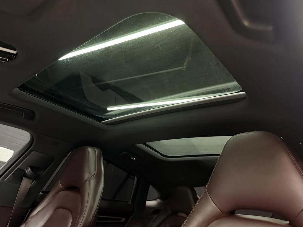 Porsche Panamera 4 E* AWD* DIS* PANO* 360* КРАЙНА ЦЕНА, снимка 16 - Автомобили и джипове - 55221627