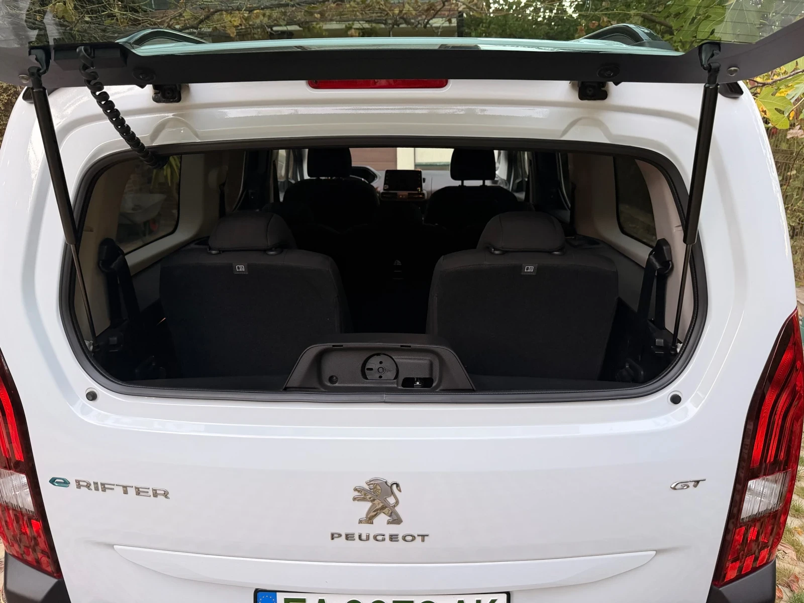 Peugeot Rifter GT 57 kw, снимка 15 - Автомобили и джипове - 56349591