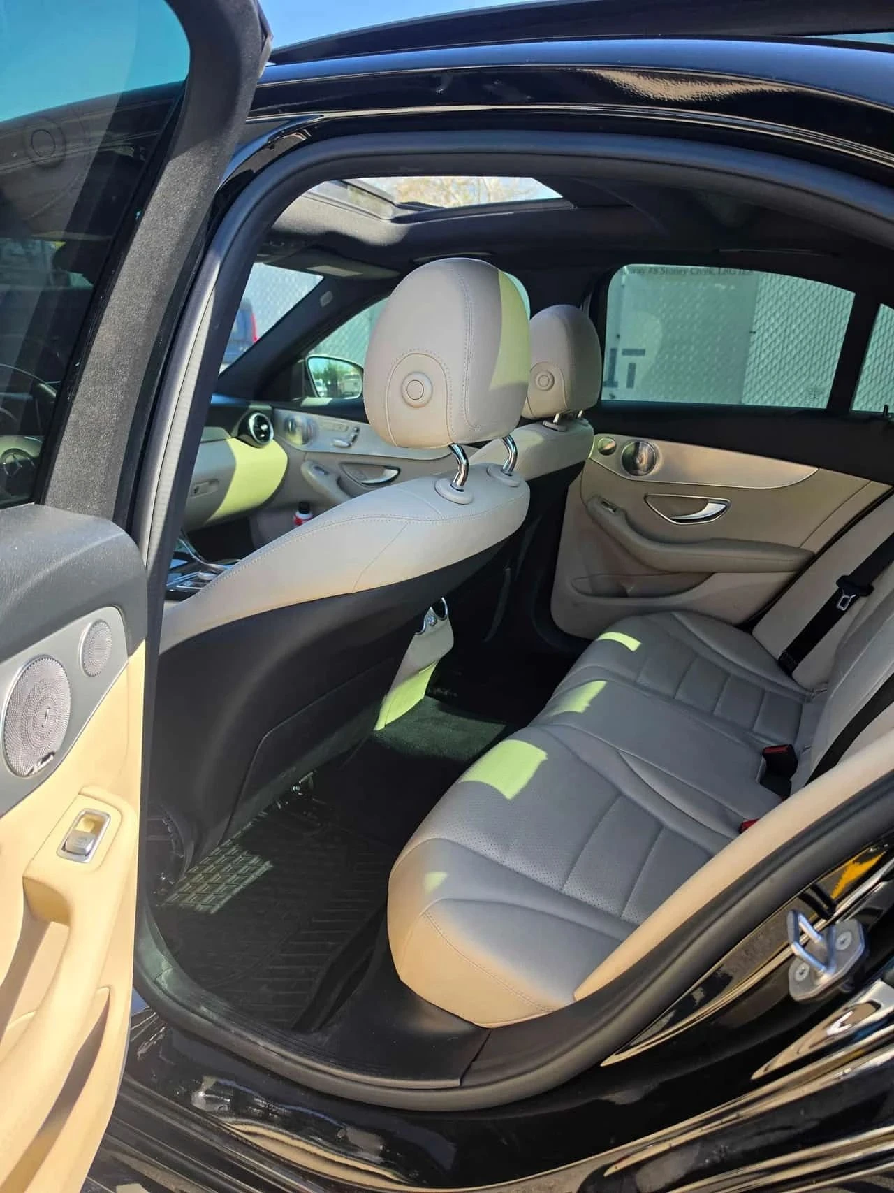 Mercedes-Benz C 300 | Mobile.bg � ����������� 12