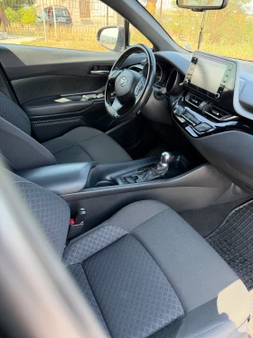 Toyota C-HR 1.8 Hybrid/Face/E-CVT/ Гаранция, снимка 9