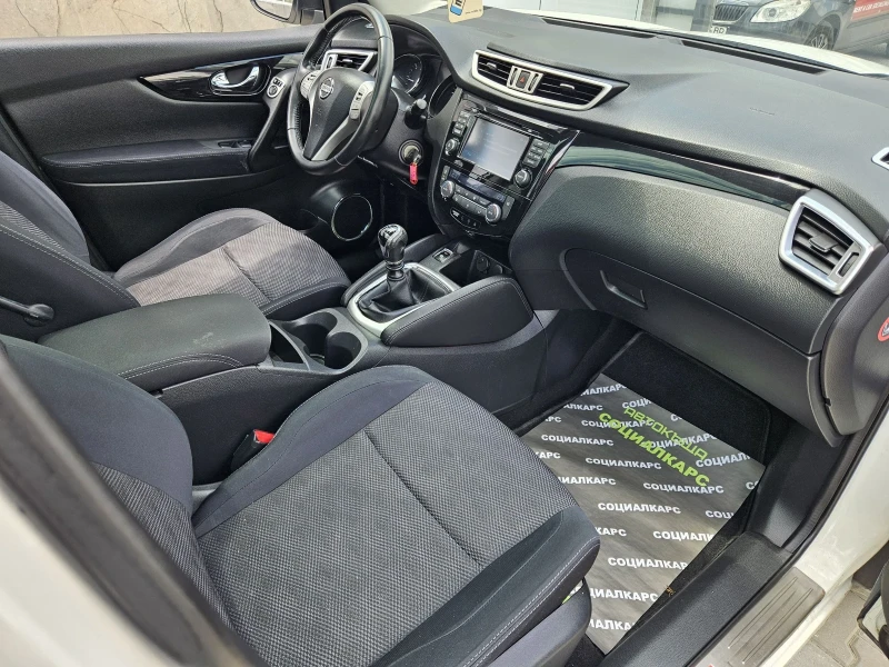 Nissan Qashqai 1.6dci 4x4, снимка 15 - Автомобили и джипове - 48248241
