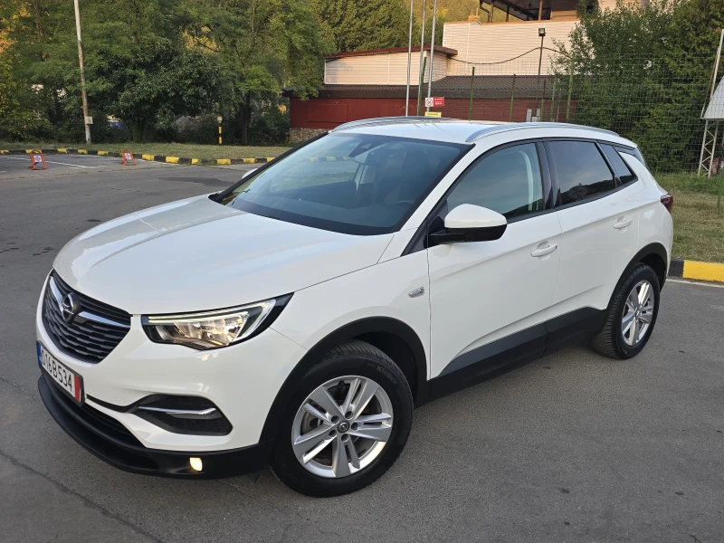 Opel Grandland X Топ състояние, снимка 3 - Автомобили и джипове - 51628305