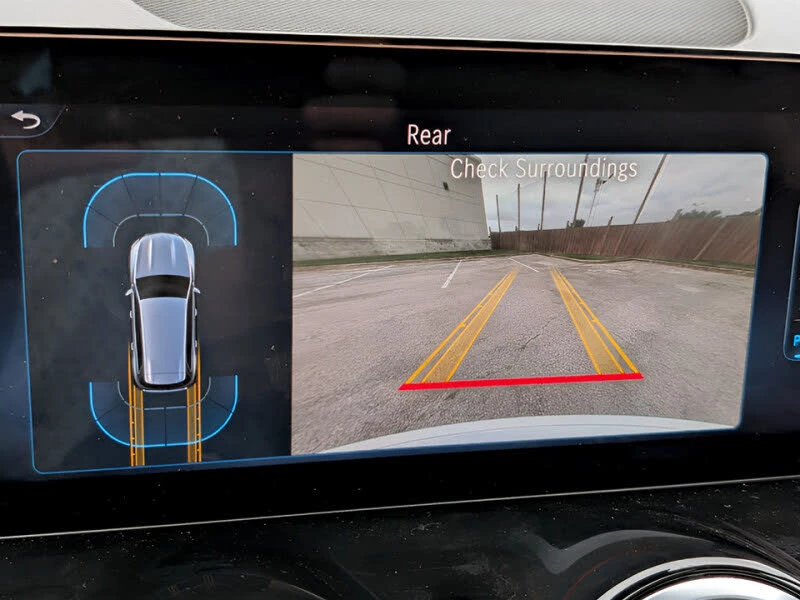 Mercedes-Benz GLB 250 4MATIC* АвтоКредит* (Цена до БГ) , снимка 11 - Автомобили и джипове - 53860292