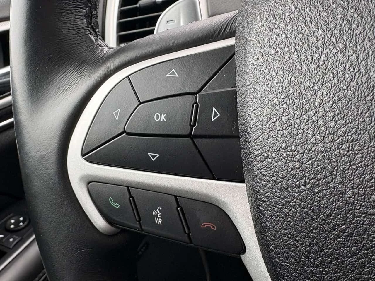 Jeep Grand cherokee * Summit * CARFAX * ФИКСИРАНА ЦЕНА ДО БГ* , снимка 14 - Автомобили и джипове - 53802248