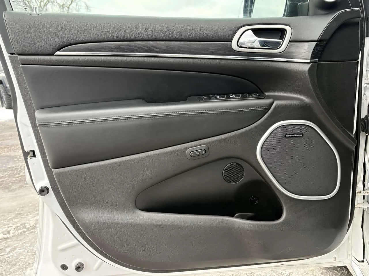 Jeep Grand cherokee * Summit * CARFAX * ФИКСИРАНА ЦЕНА ДО БГ* , снимка 6 - Автомобили и джипове - 53802248