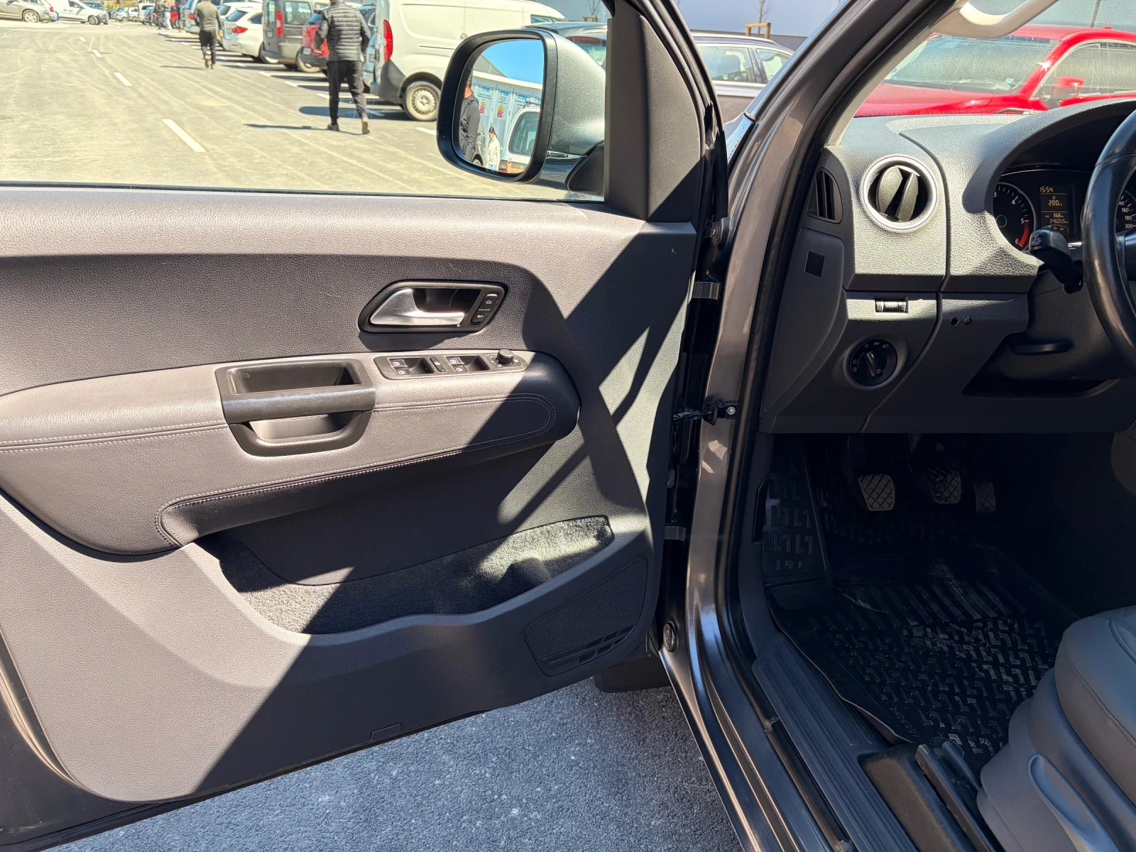 VW Amarok 2.0 tdi, снимка 12 - Автомобили и джипове - 54139805