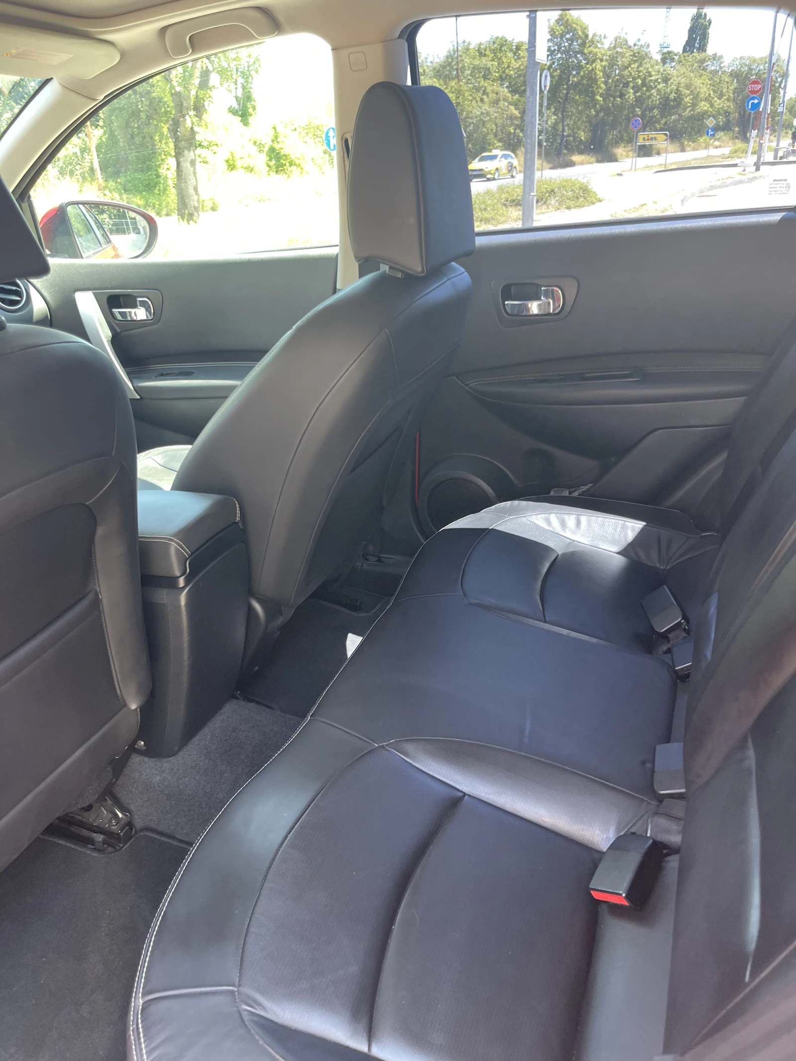 Nissan Qashqai, снимка 10 - Автомобили и джипове - 55579899