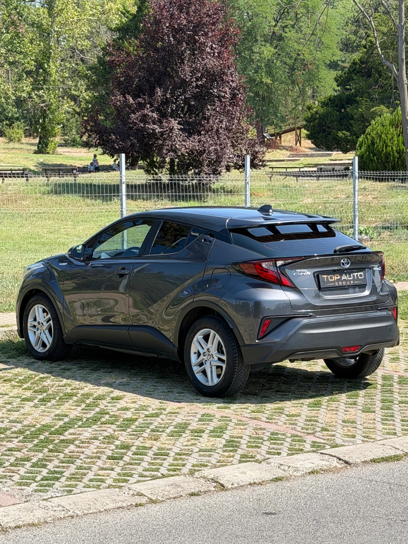 Toyota C-HR 1.8 Hybrid/Face/E-CVT/ Гаранция, снимка 6 - Автомобили и джипове - 55730653