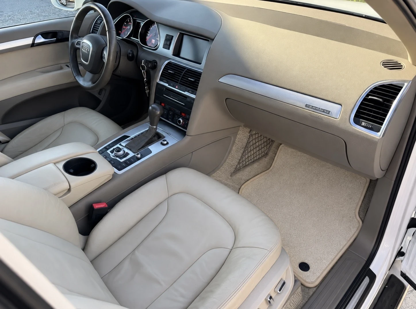 Audi Q7 4.2TDI V8 FACE\ ЛИЗИНГ\БАРТЕР, снимка 11 - Автомобили и джипове - 56311048