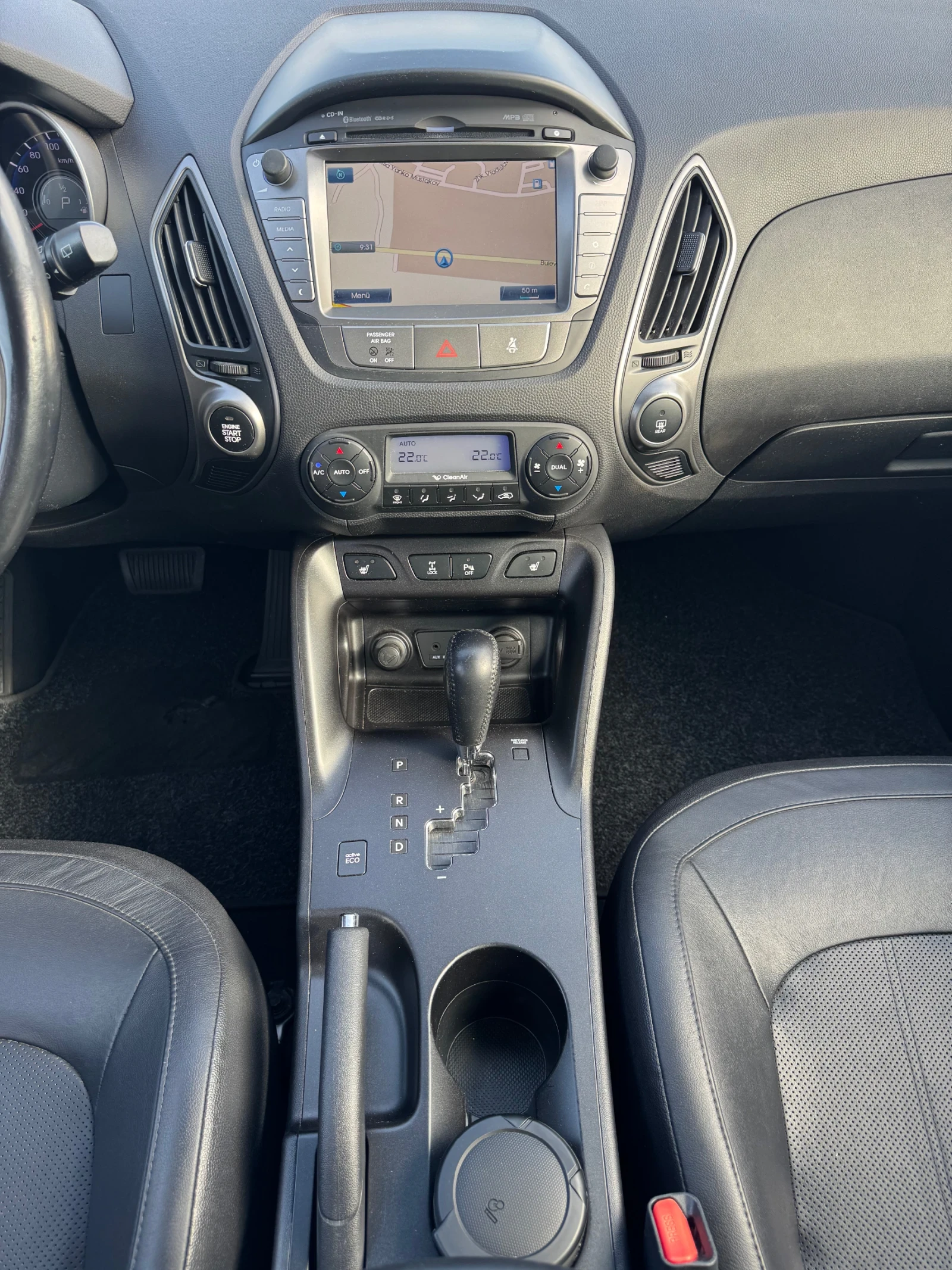 Hyundai IX35 2.0 CRDI 4X4, снимка 12 - Автомобили и джипове - 56432048