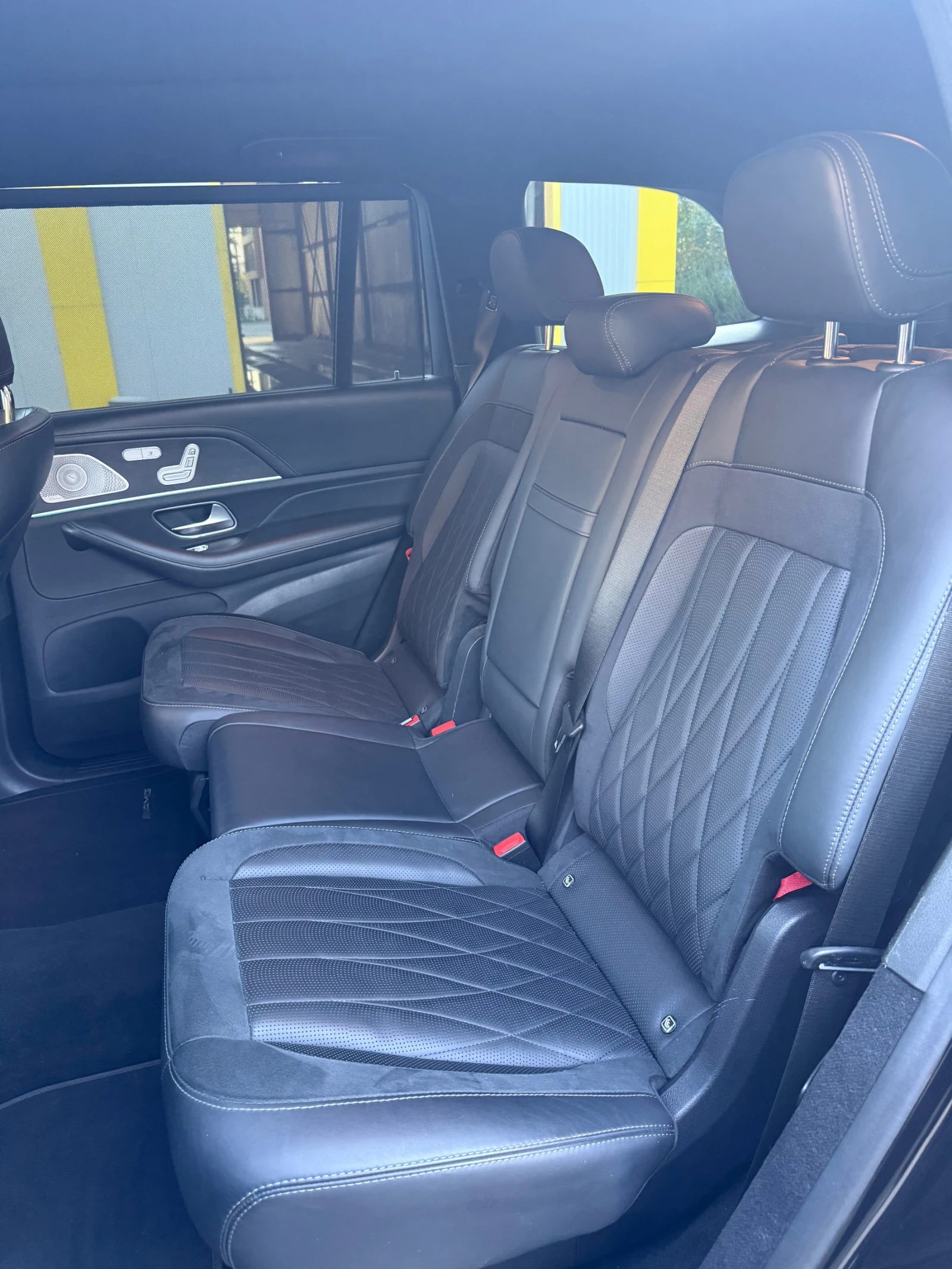 Mercedes-Benz GLS 63 AMG 7 места, снимка 10 - Автомобили и джипове - 56570174