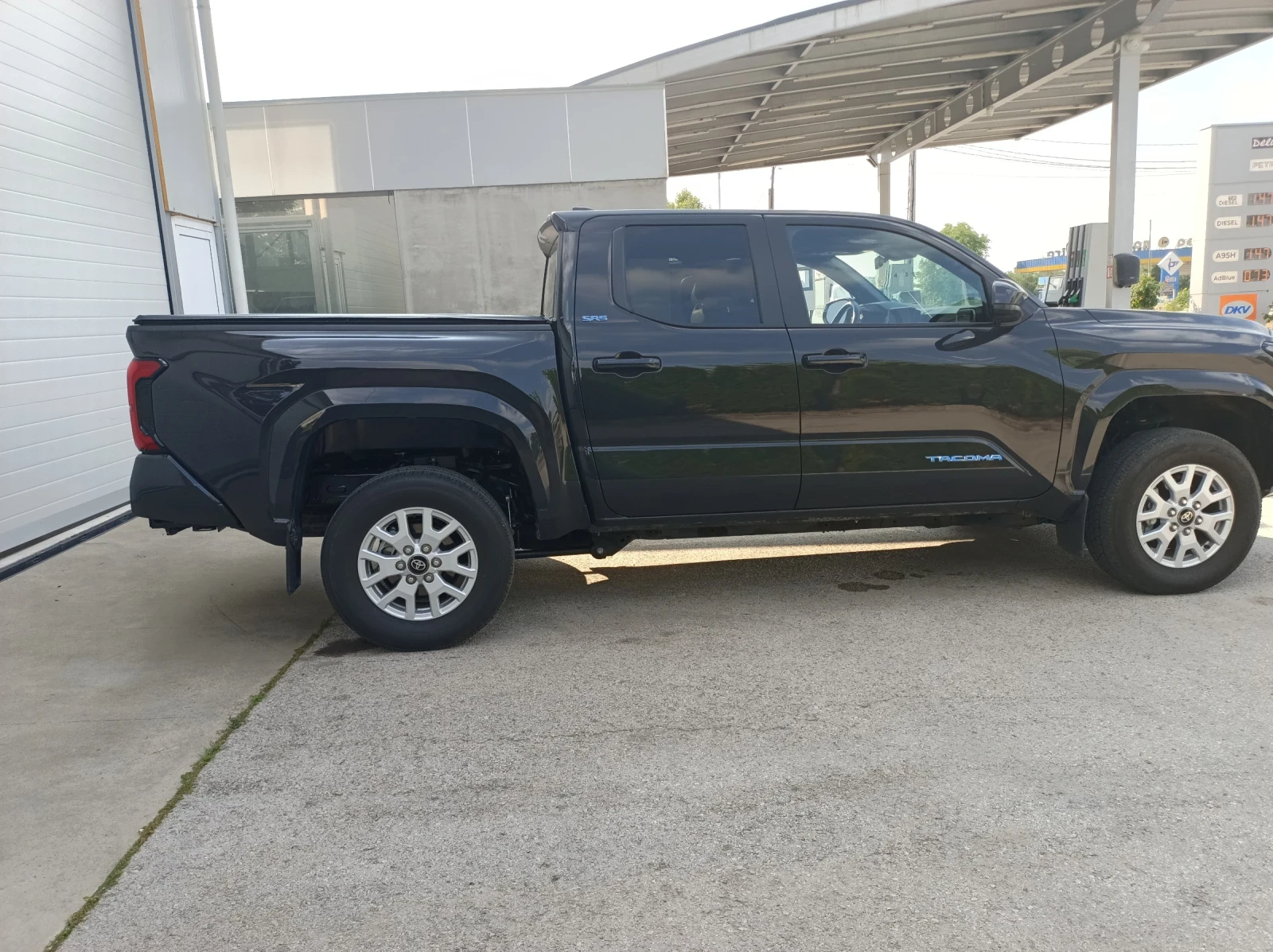 Toyota Tacoma SR5, снимка 4 - Автомобили и джипове - 56659525