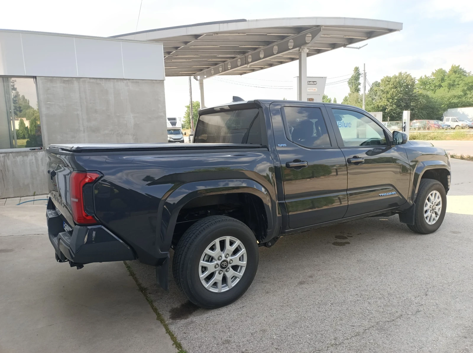Toyota Tacoma SR5, снимка 2 - Автомобили и джипове - 56659525