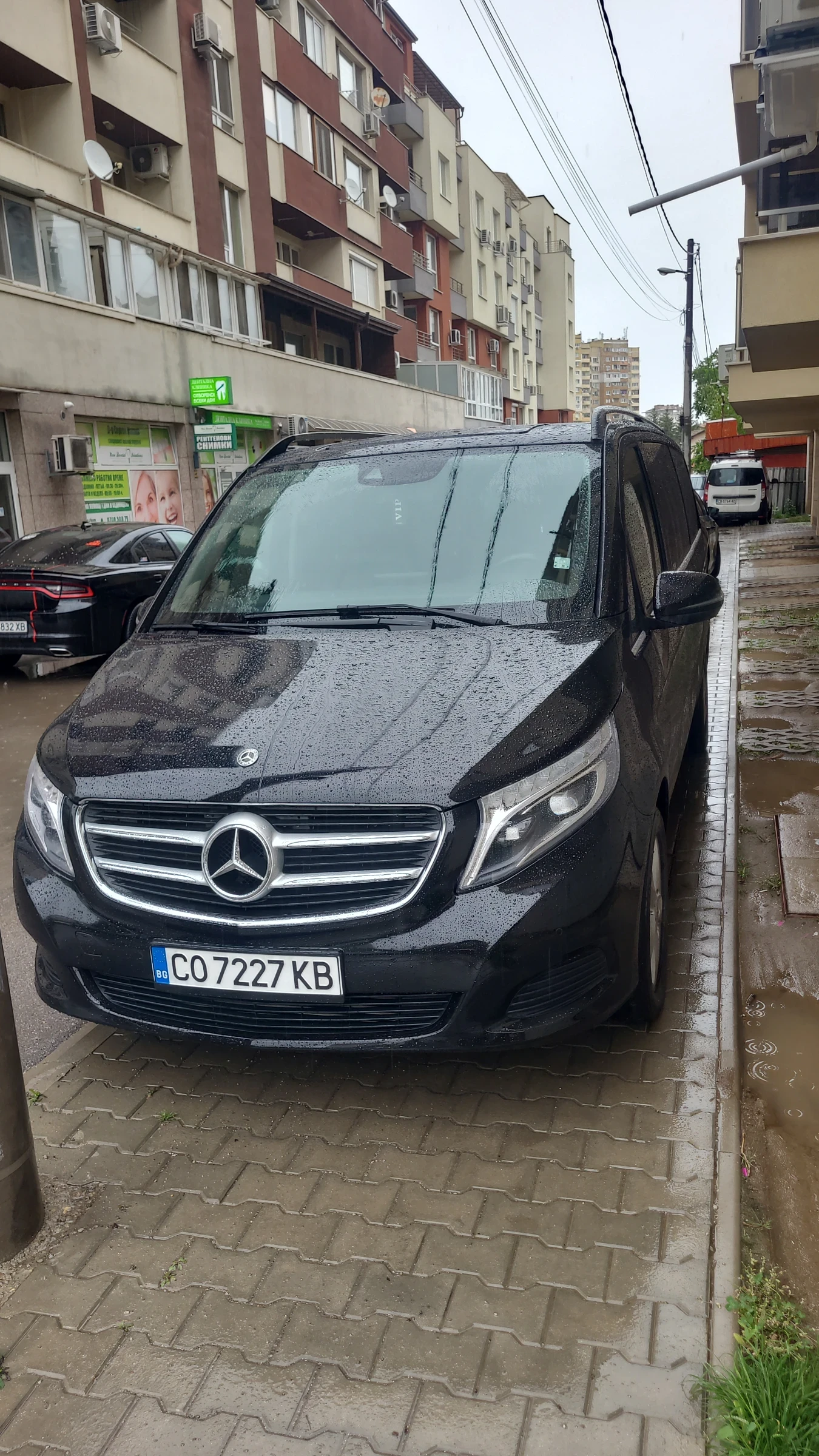 Mercedes-Benz V 220, снимка 2 - Бусове и автобуси - 54441142