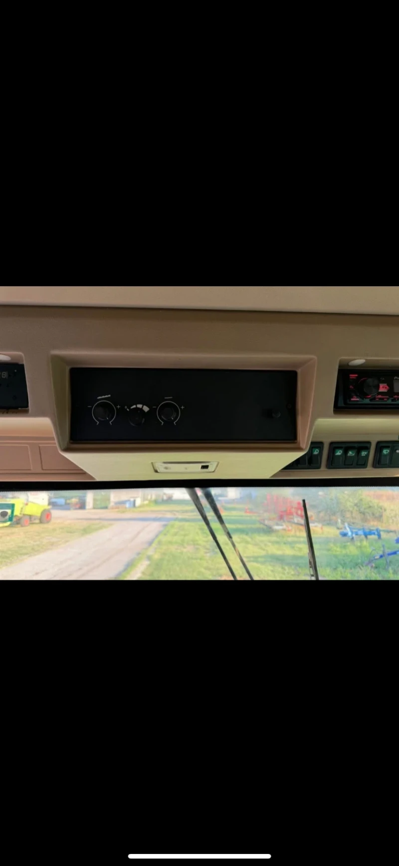 Комбайн John Deere 2266 Extra, снимка 11 - Селскостопанска техника - 52403004