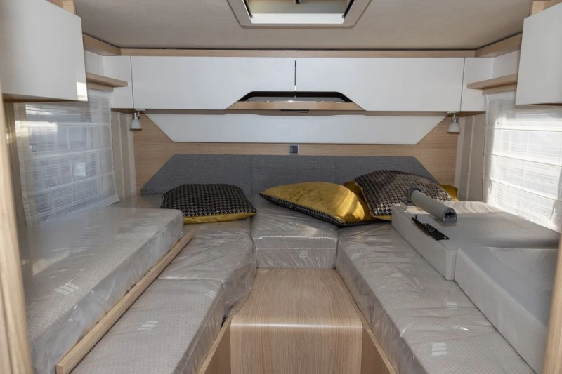 Кемпер HYMER / ERIBA B-Class MC I 680 Arctic 5 местен!, снимка 13 - Каравани и кемпери - 47516777