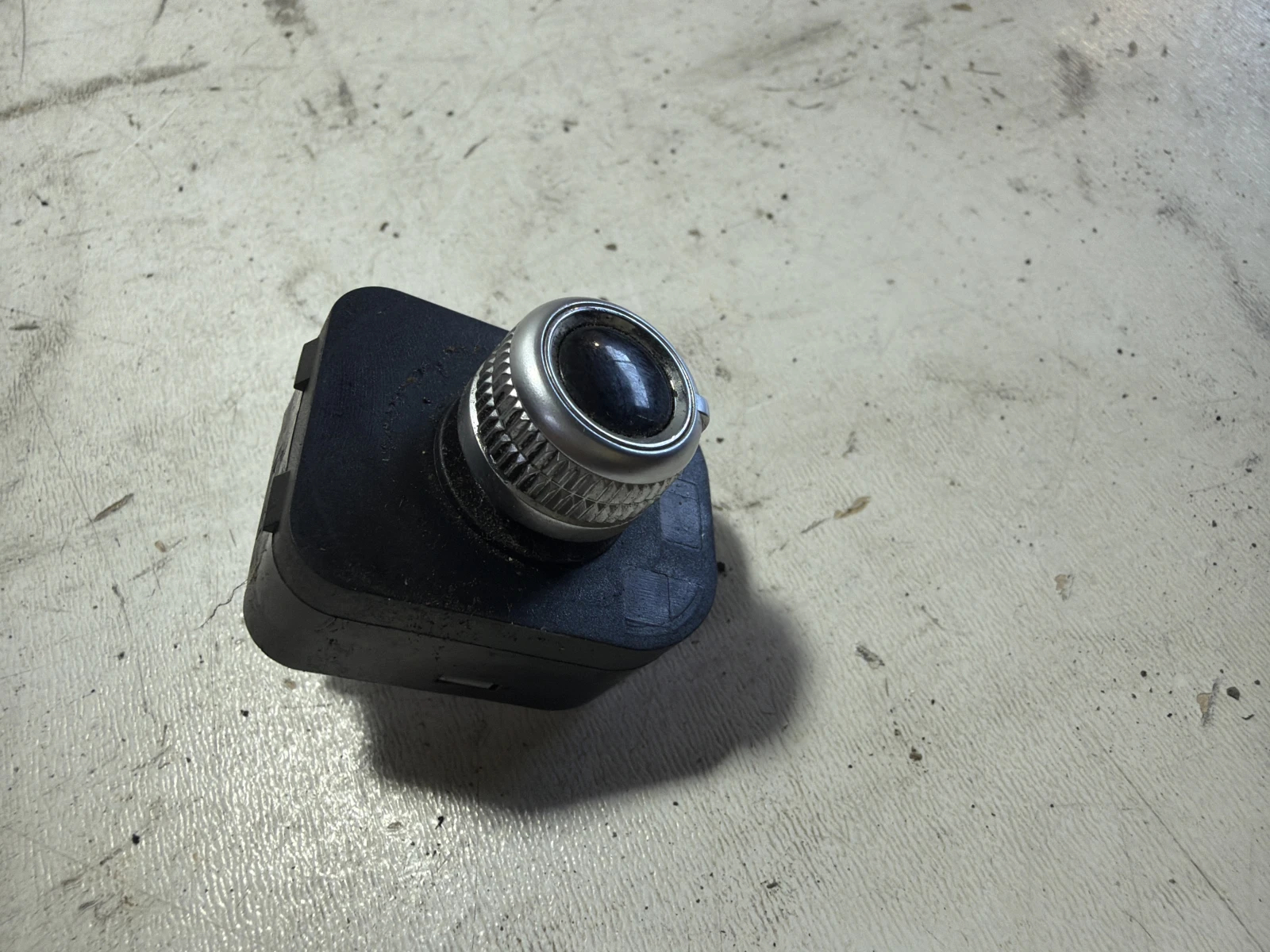 копче огледала 8K0959565F Audi A4