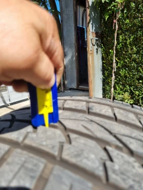 Гуми Летни 275/35R22, снимка 9