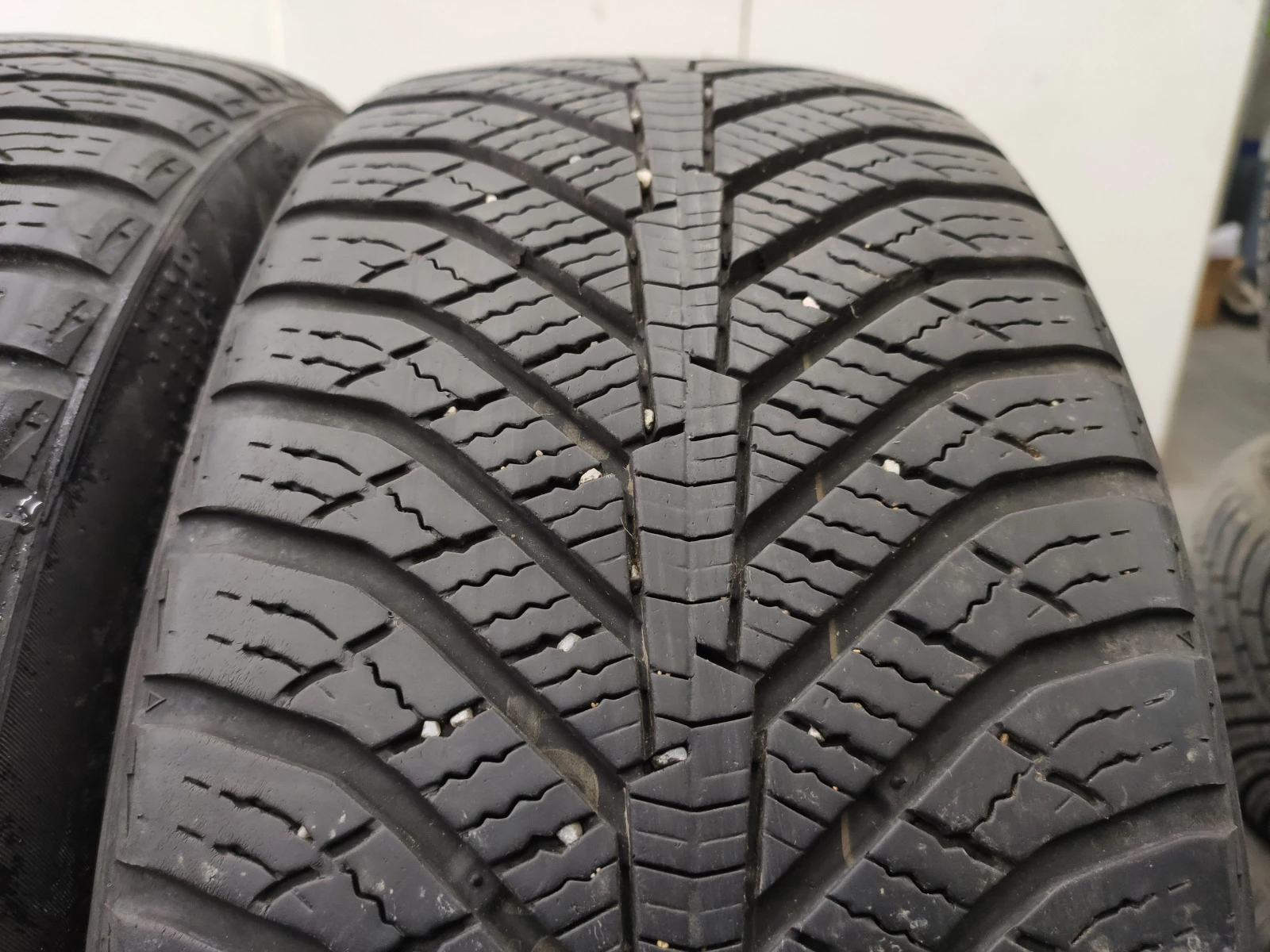  215/50R17 | Mobile.bg   4