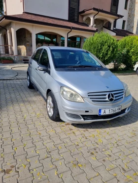 Mercedes-Benz B 180, снимка 1