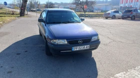 Opel Astra, снимка 1