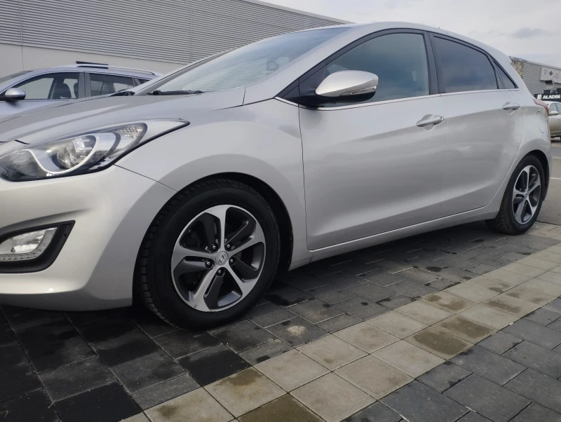 Hyundai I30 1.6CRDI, снимка 2 - Автомобили и джипове - 47176219