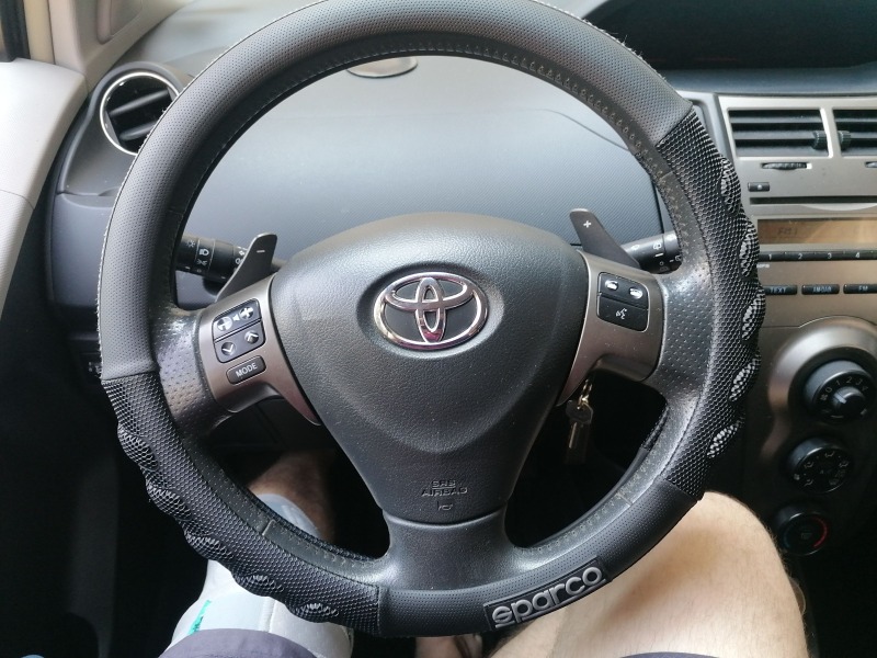 Toyota Yaris 1.3VVT-I Автоматик Регистрирана , снимка 5 - Автомобили и джипове - 46293469