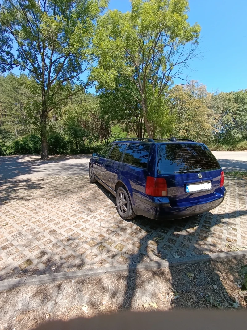 VW Passat, снимка 5 - Автомобили и джипове - 47731333