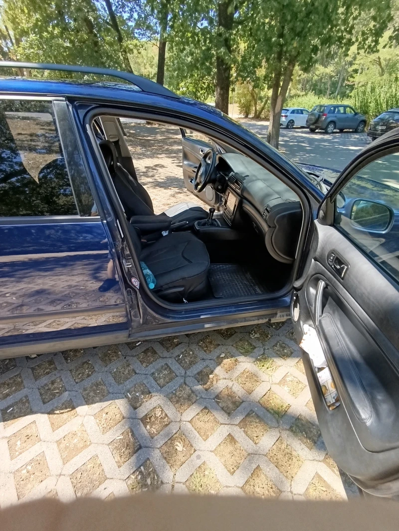 VW Passat, снимка 8 - Автомобили и джипове - 47731333