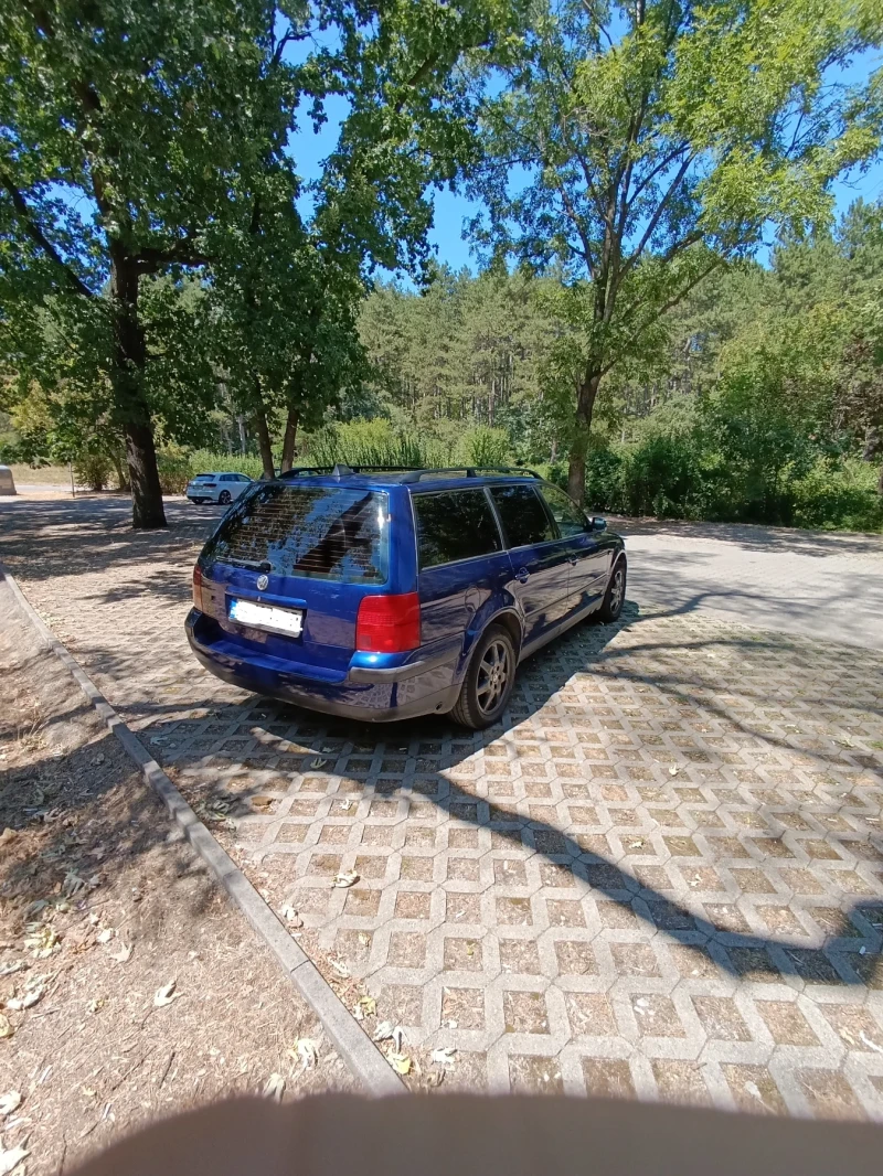 VW Passat, снимка 4 - Автомобили и джипове - 47731333