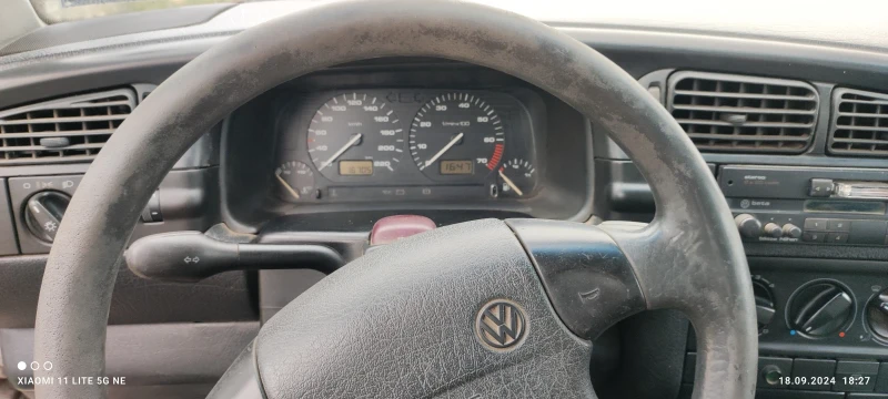 VW Vento  Бензин/Газ, снимка 5 - Автомобили и джипове - 47283412