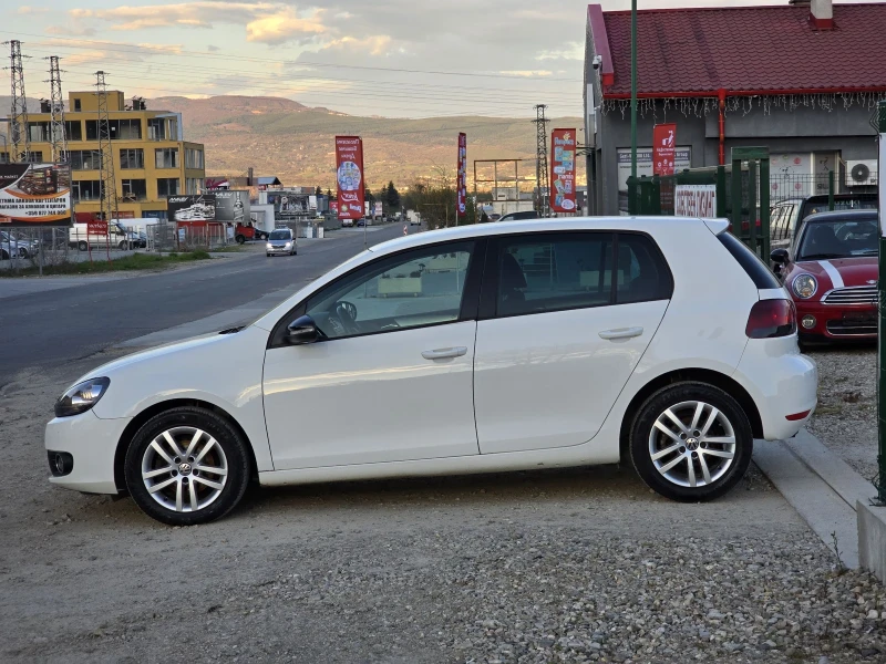 VW Golf 1.6tdi Топ Състояние Лизинг, снимка 2 - Автомобили и джипове - 47609430