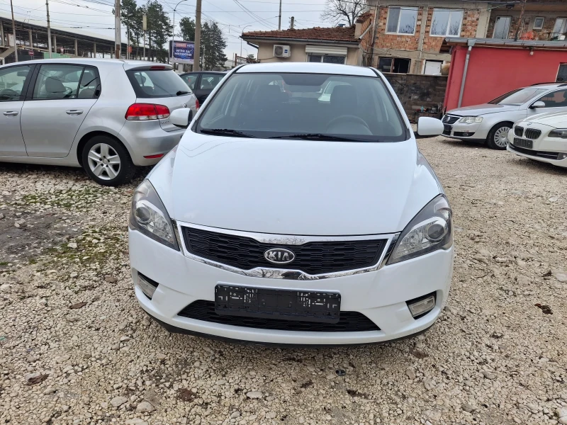 Kia Ceed 1.6CRDI 90к.с., снимка 11 - Автомобили и джипове - 48428249