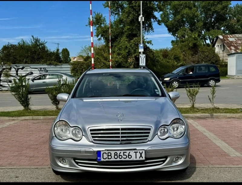 Mercedes-Benz C 220 2.2 150к.с, снимка 2 - Автомобили и джипове - 48723169