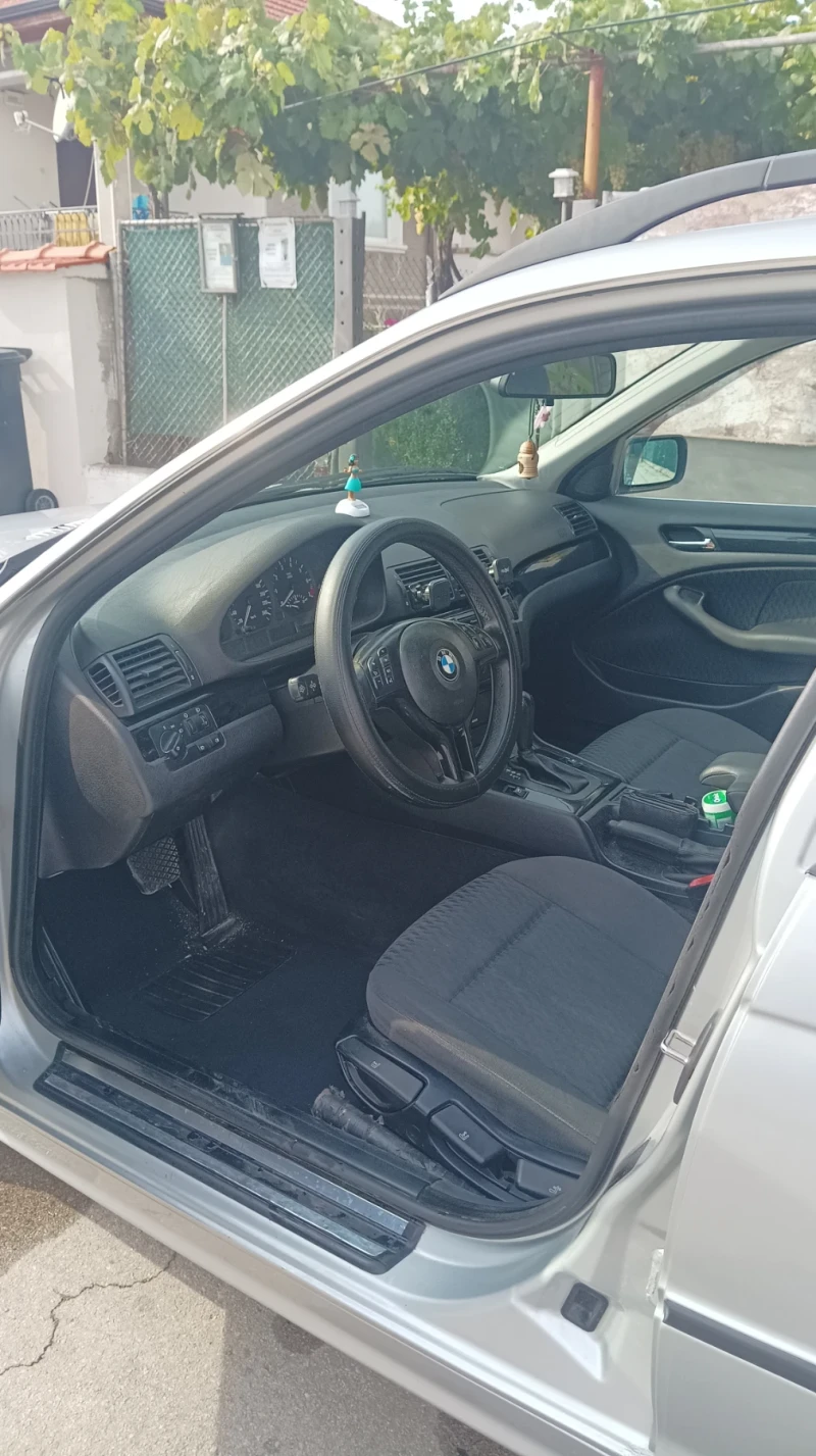 BMW 320, снимка 6 - Автомобили и джипове - 52102006