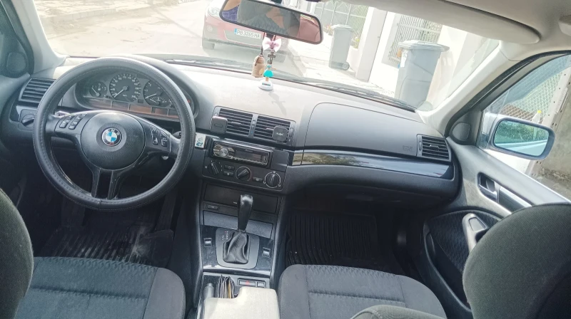 BMW 320, снимка 7 - Автомобили и джипове - 52102006