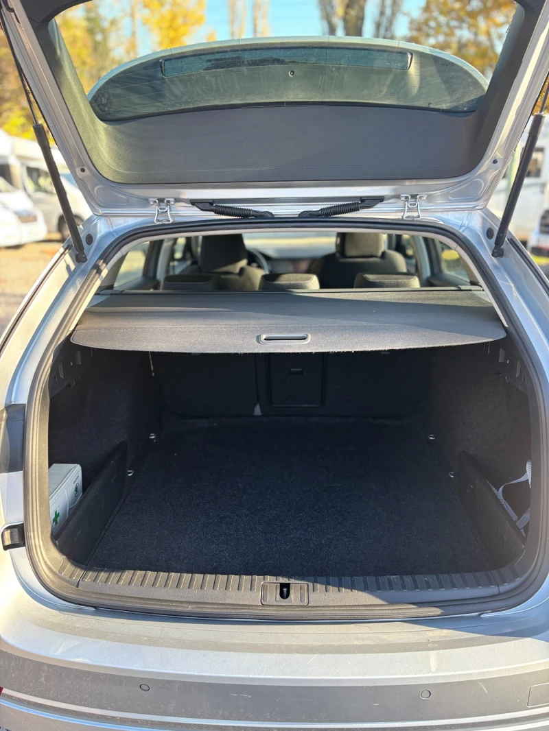 Skoda Octavia 2.0 TDI, снимка 9 - Автомобили и джипове - 52419246