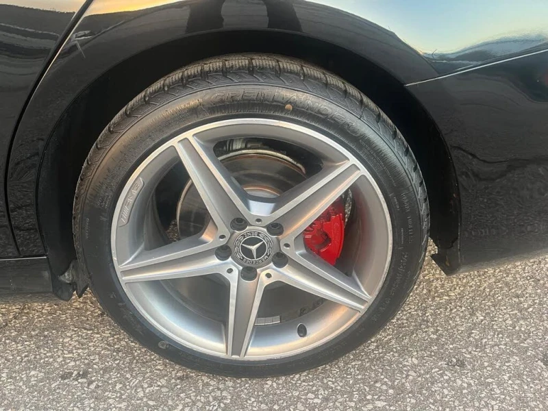 Mercedes-Benz C 300 AMG* ПАМЕТ* ПОДГРЕВ* КАМЕРА* ПАНОРАМА* KEYLESS* , снимка 13 - Автомобили и джипове - 52466775