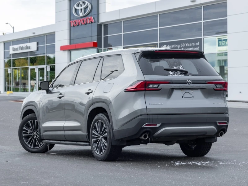 Toyota Grand Highlander Hybrid Platinum MAX  С РЕГИСТРАЦИЯ & АВТО КРЕДИТ , снимка 2 - Автомобили и джипове - 53260745