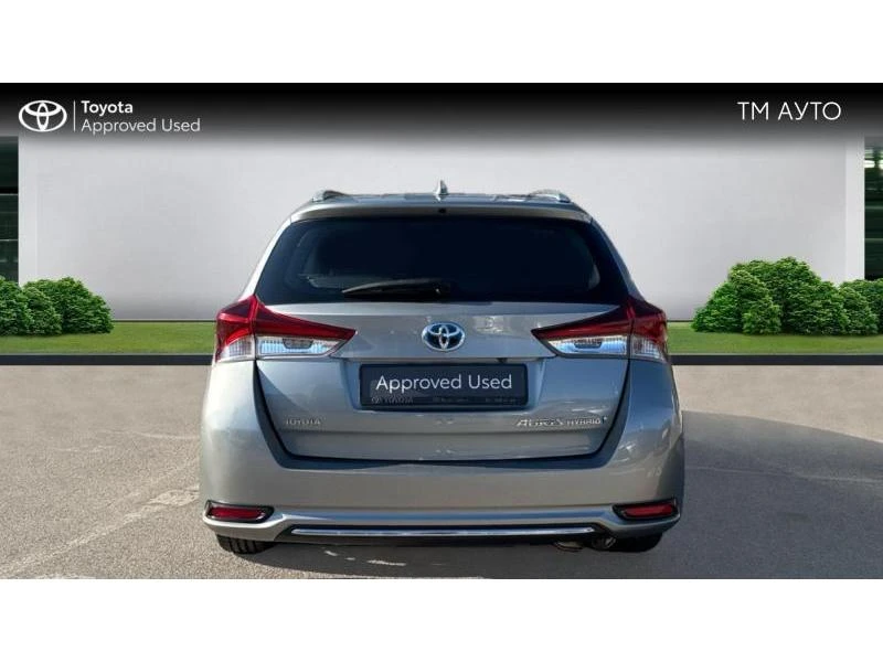 Toyota Auris, снимка 4 - Автомобили и джипове - 48013103