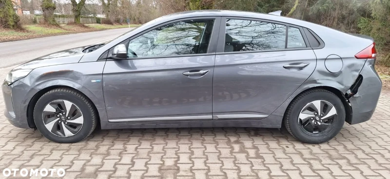 Hyundai Ioniq 1, 6 hibrid - 8300 EUR - 25646063 1